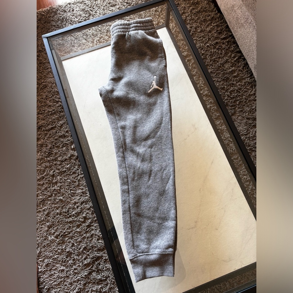Boys Medium Nike sweatpants